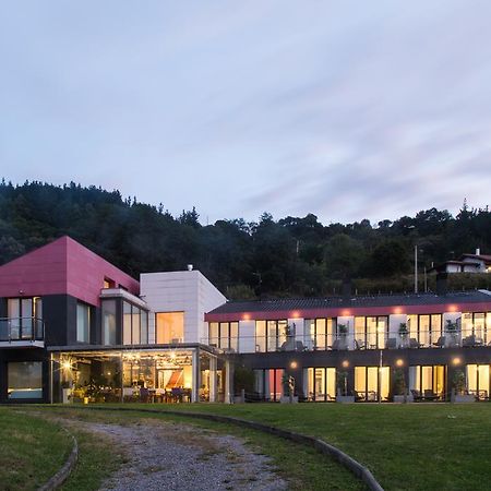 Hotel Arbe Мутрику Екстериор снимка