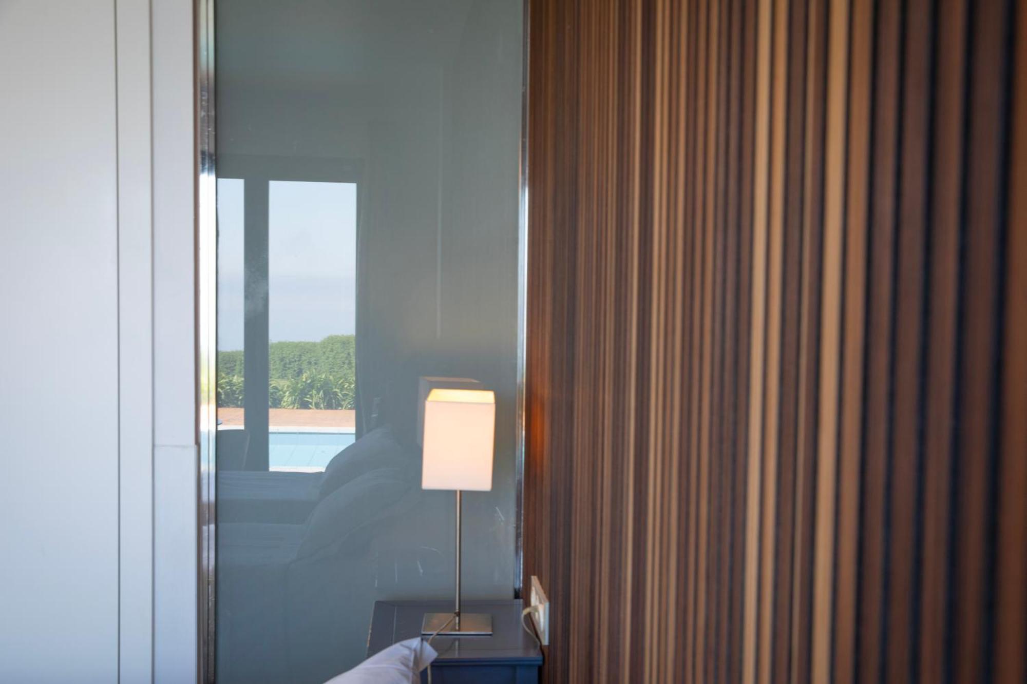 Hotel Arbe Мутрику Екстериор снимка
