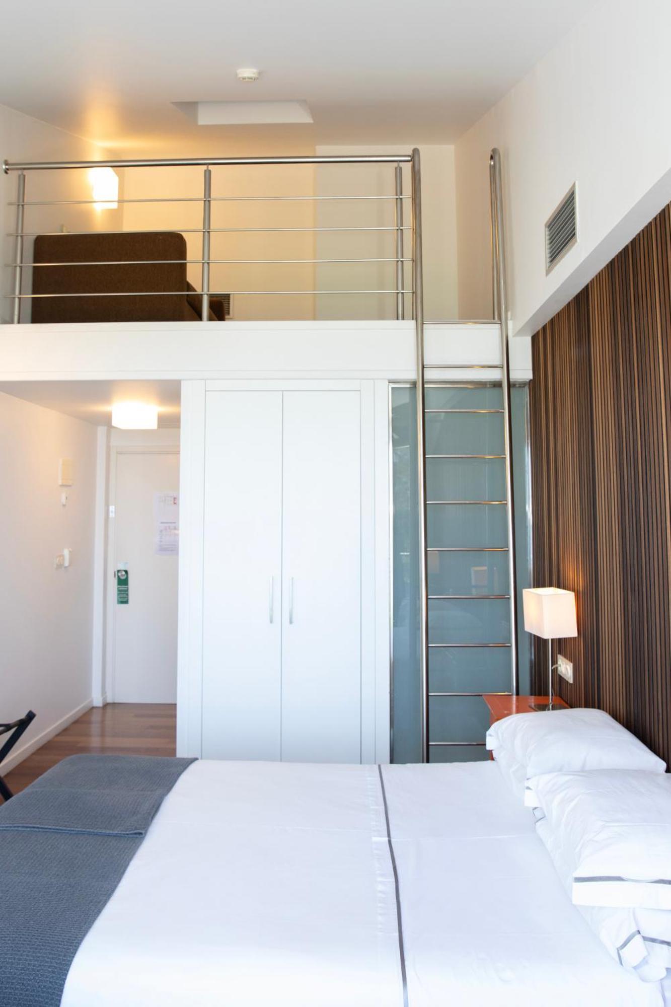 Hotel Arbe Мутрику Екстериор снимка